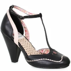 Ellie Shoes Closed Toed Shoe With Strap