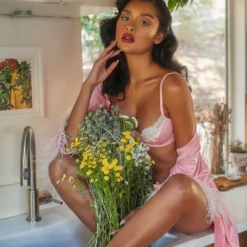 Roma Costume Lace & Satin Underwire Bra Set 27 Roma Costume Lace & Satin Underwire Bra Set